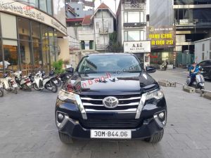Xe Toyota Fortuner 2.7V 4x2 AT 2019