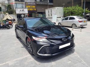 Xe Toyota Camry 2.0Q 2021