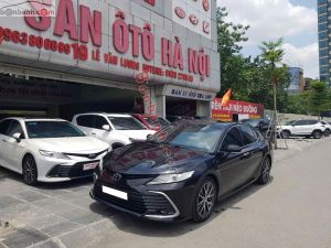 Toyota Camry 2.0Q 2021