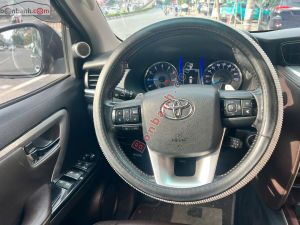 Xe Toyota Fortuner 2.7V 4x2 AT 2018