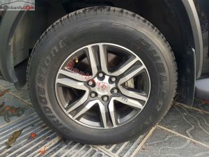 Xe Toyota Fortuner 2.7V 4x2 AT 2019