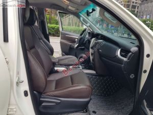 Xe Toyota Fortuner 2.7V 4x2 AT 2018