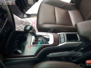 Xe Toyota Fortuner 2.7V 4x2 AT 2017