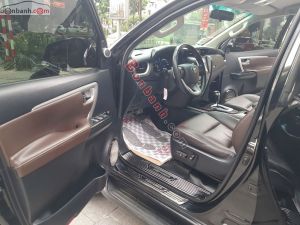 Xe Toyota Fortuner 2.7V 4x2 AT 2017