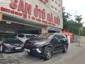 Xe Toyota Fortuner 2.7V 4x2 AT 2017