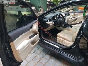 Xe Toyota Camry 2.0Q 2023