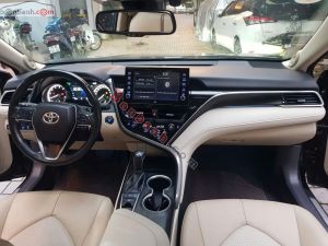 Xe Toyota Camry 2.0Q 2023