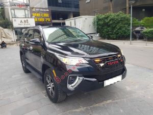 Xe Toyota Fortuner 2.7V 4x2 AT 2017