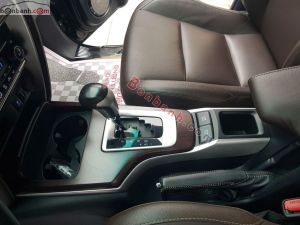 Xe Toyota Fortuner 2.7V 4x2 AT 2017