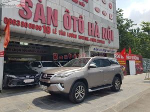 Toyota Fortuner 2.8V 4x4 AT
