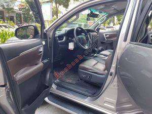 Xe Toyota Fortuner 2.8V 4x4 AT 2019
