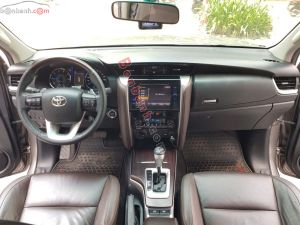 Xe Toyota Fortuner 2.8V 4x4 AT 2019