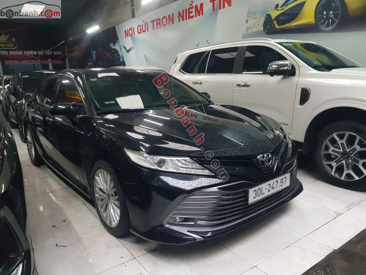 Xe Toyota Camry 2.5Q 2021